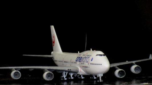 B777 日本航空（JAL）ワンワールド特別塗装機の製作 | ジオラマ