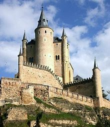 220px-View_of_the_Alcazar,_Segovia.jpg