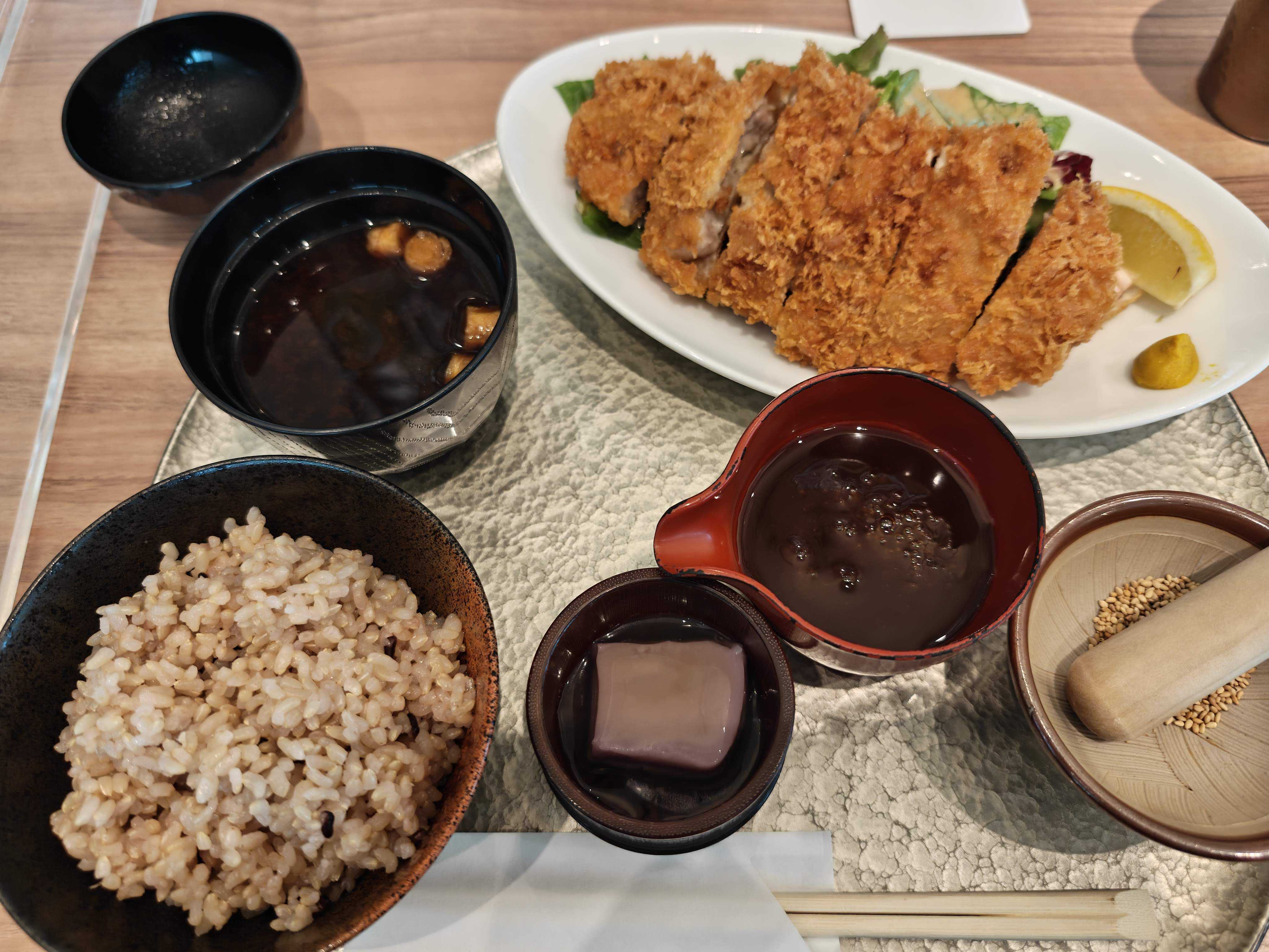 和食バル 音音 虎ノ門ヒルズ店 一人ランチ　沖縄豚ロースカツ膳