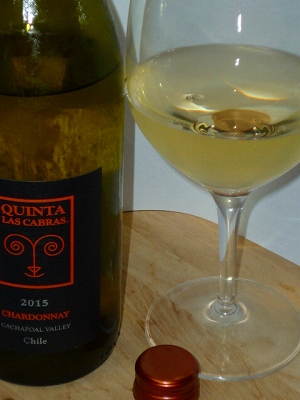 Vina La Rosa Quinta Las Cabras Chardonnay 2015 glass.jpg