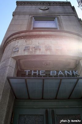 長倉和平が入って水谷広行に会ったバー THE BANK 