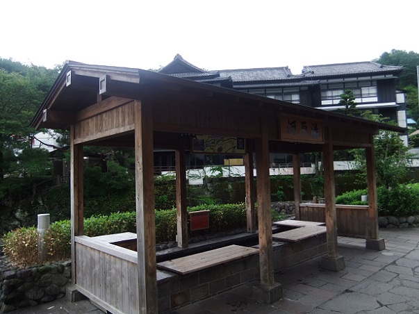 修善寺の河原湯(足湯)