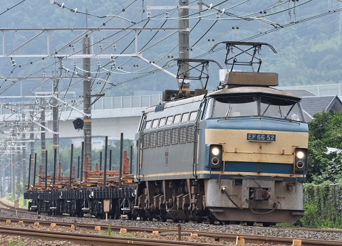 EF66-52 2015.07.28 1182レ 2.jpg
