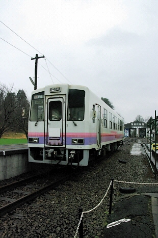199.駅構内に留置されている列車
