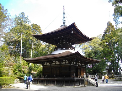 石山寺　多宝塔