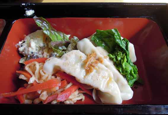 アメリカンステーションの「ギョウザ」♪