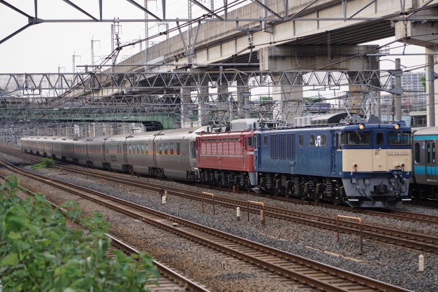 EF64 1051+EF81 81牽引 E26系カシオペア試運転2