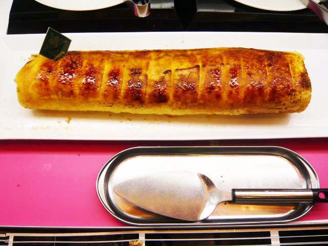 全店共通のロールケーキ