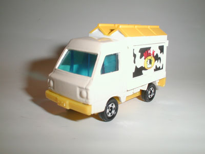 tomicasambertruckmilktruck01.jpg