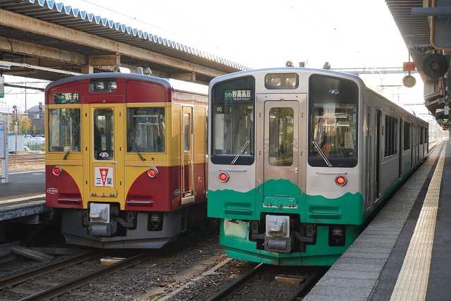 えちごトキめき鉄道 ET127系 旧国鉄 新潟色ラッピング（田島塗り）in 直江津 | 鉄人騎士。鉄 パワーランド(*^ω^*) - 楽天ブログ