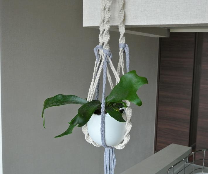 マクラメハンギング　IKEA　吊り下げ　植木鉢