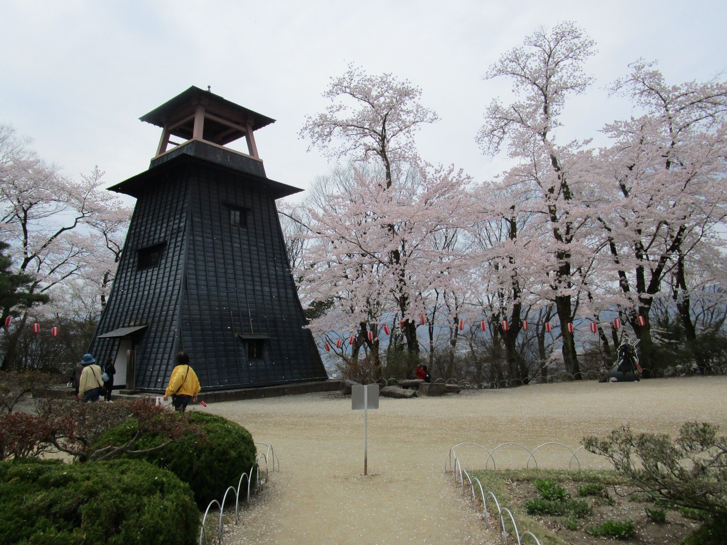 沼田公園 沼田城址 の桜 武尊高原のペンション銀河のブログ 楽天ブログ