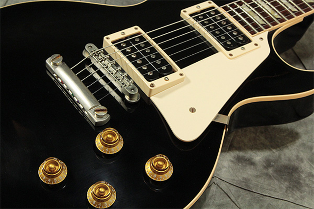 【中古】Gibson Custom Historic Collection 1958 Les Paul Standard VOS Ebony 2011年製 価格：298000円（税込、送料別)