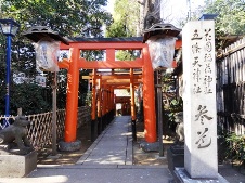 20120106花園稲荷神社.jpg