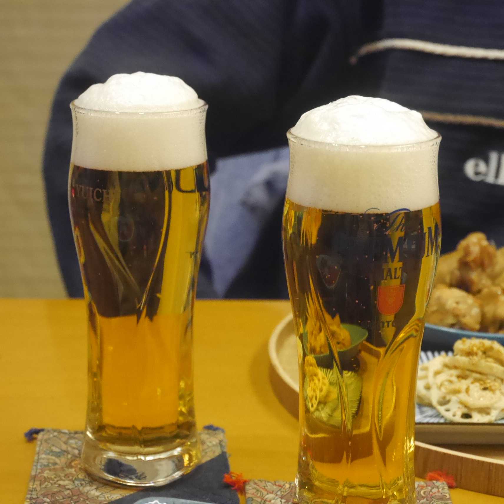 ビール三度注ぎ_グラス
