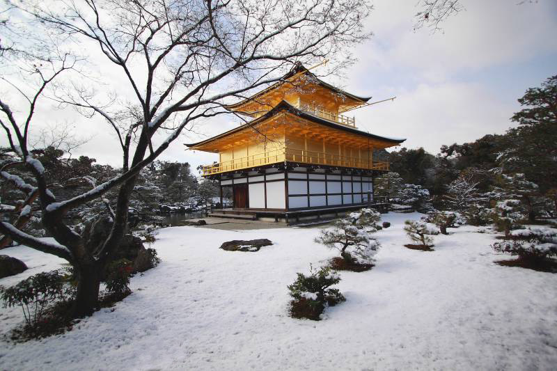 冠雪金閣_002・裏（北東面）超広角_1.jpg