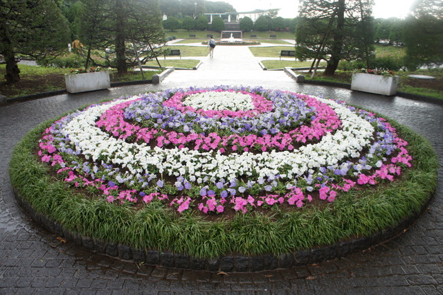 港の見える丘公園オブジェ.jpg