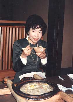 うぞうすいを食べる妻