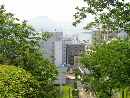 港がみえる丘の径日和山公園 (1) (500x375).jpg