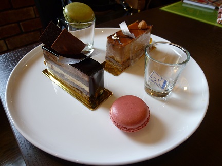 モルフォケーキ[1].JPG