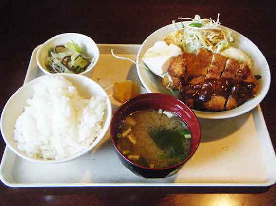 プランタンの「チキンカツ」-1♪