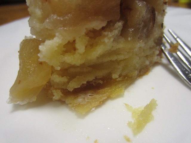 しいなケーキの中味はポテトとりんご