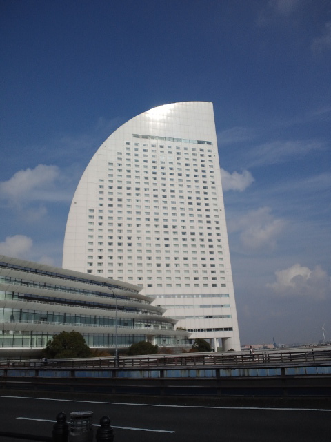 グラスホッパー 11/7見たあとの横浜みなとみらいの風～♪1