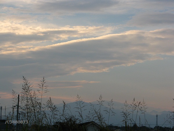 丹沢山系と夕空！