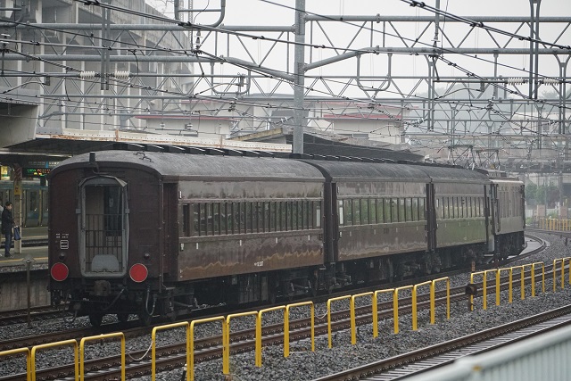 EF64 37牽引 旧客. 快速SL只見線 新緑号運転用 送り込み回送3