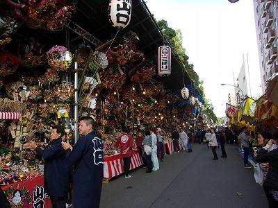 熊手の屋台.jpg