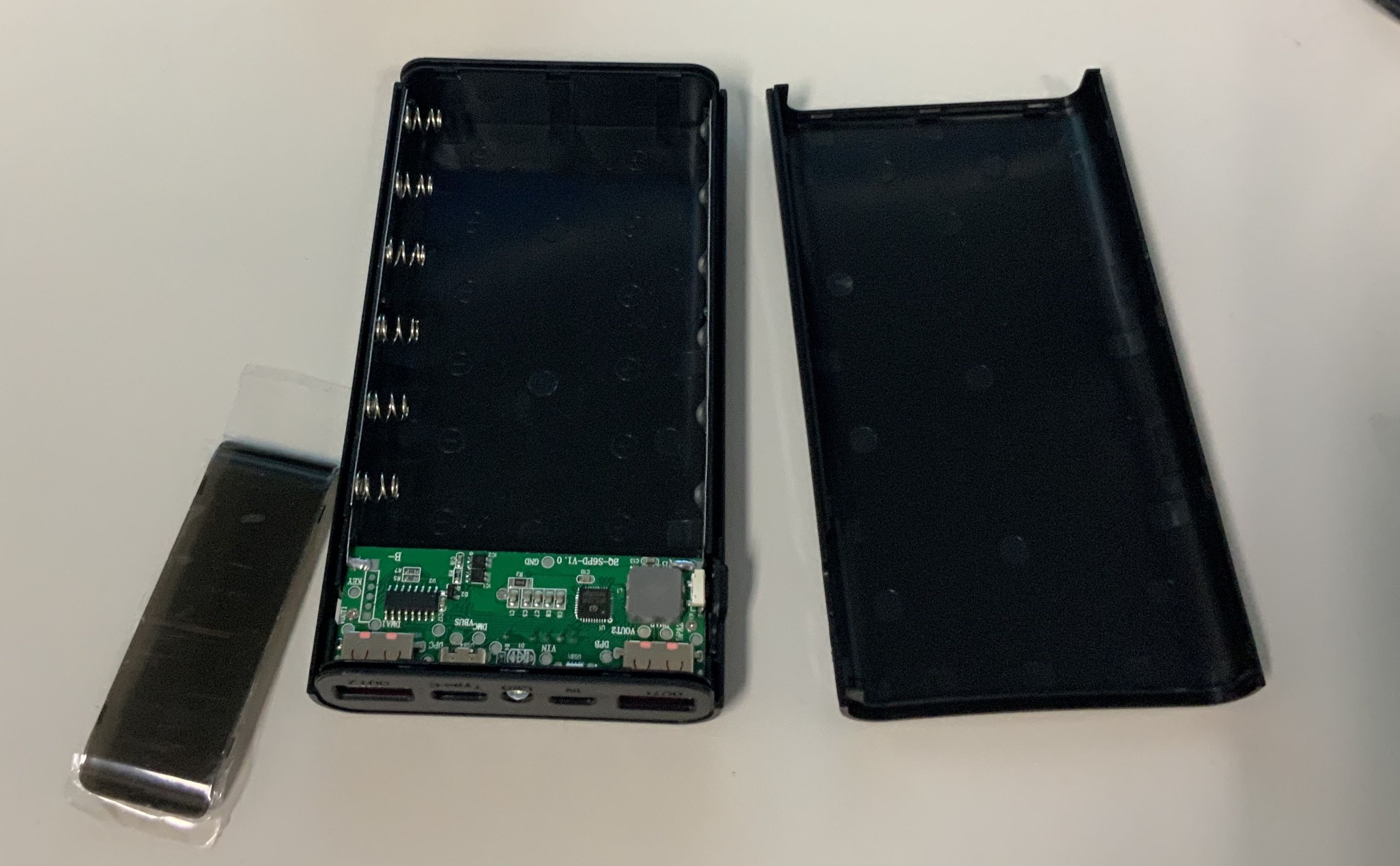 Usb Type Cでpd2 0対応のモバイルバッテリーが届いた きょうは毒きのこ日和です 楽天ブログ