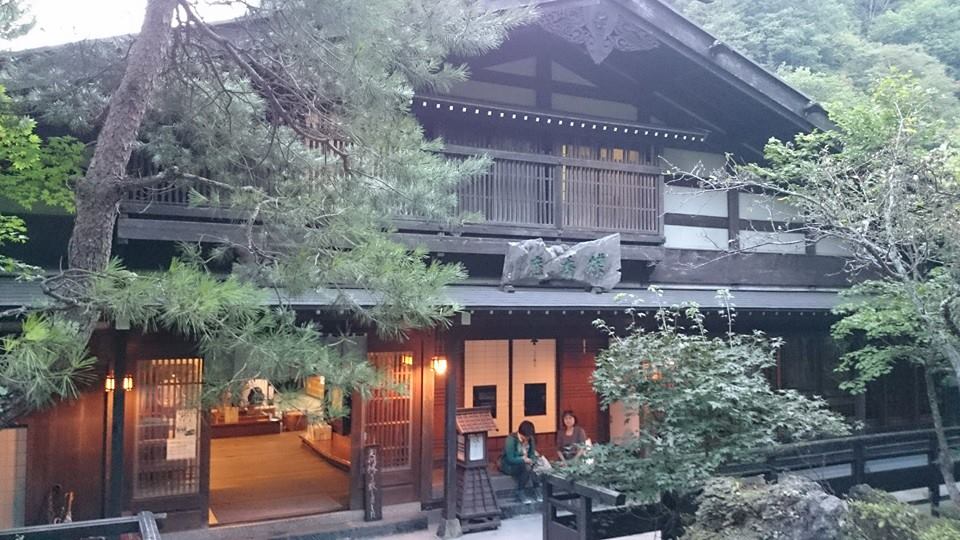 媒香庵