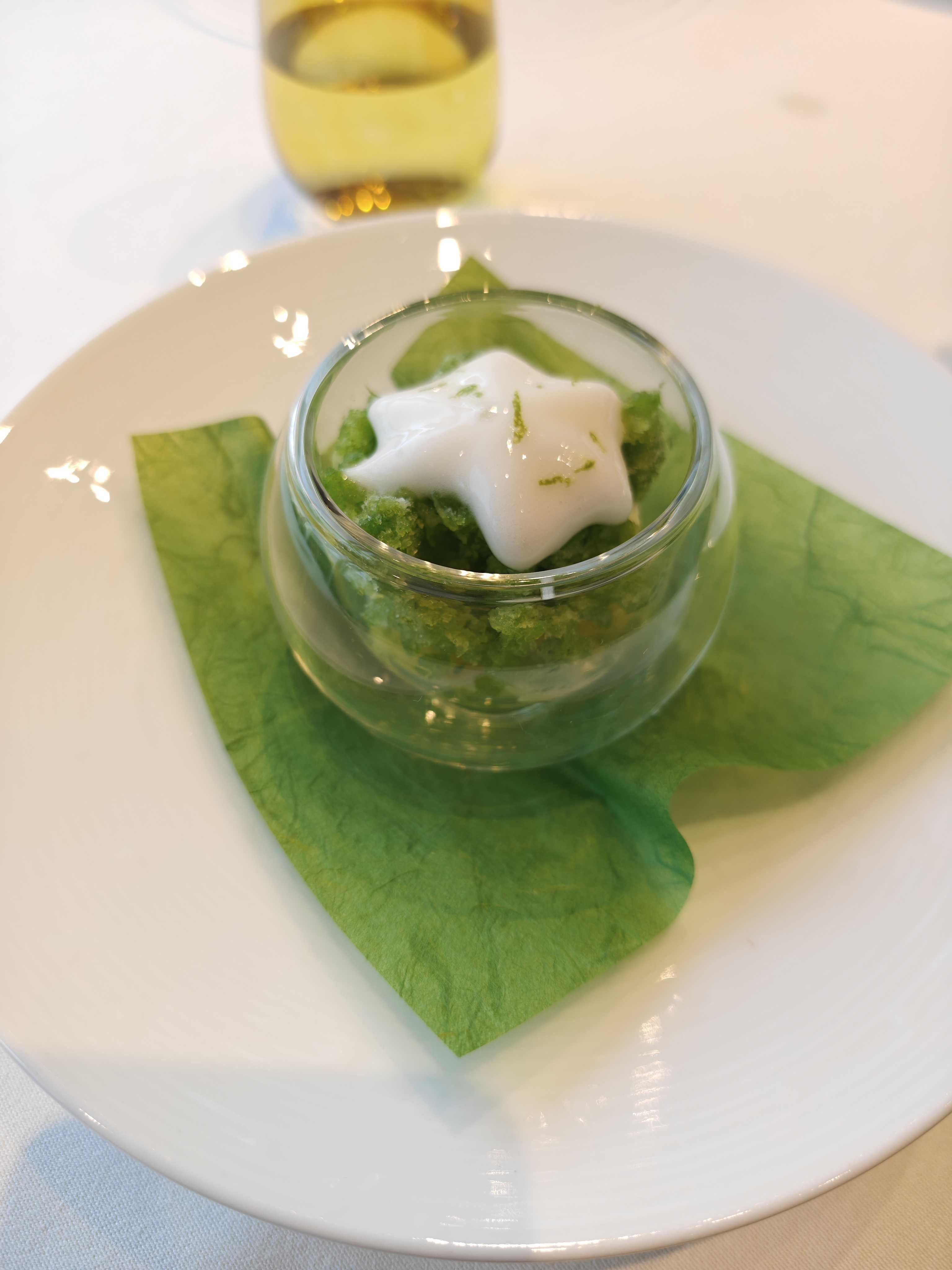 浅草駅　フランス料理　ナベノイズム　1er Dessert　1つ目のデザート