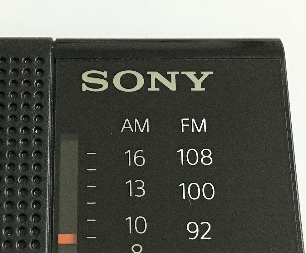 SONY ICF-P36（FM/AM ハンディーポータブルラジオ