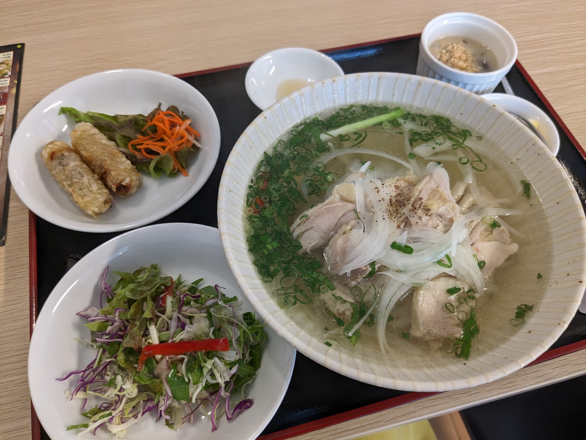 津田沼駅ベトナム料理　フォーゴン　ランチ　鶏肉のフォーセット