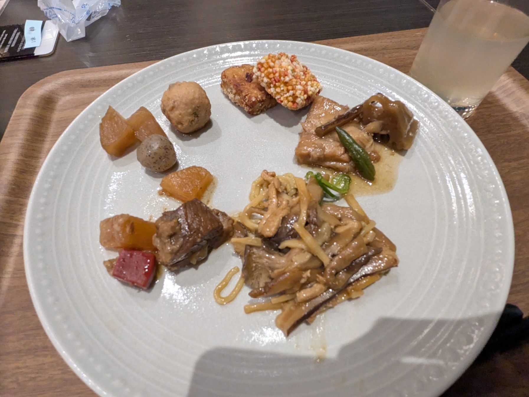 ホテルニューアカオ　夕食バイキング