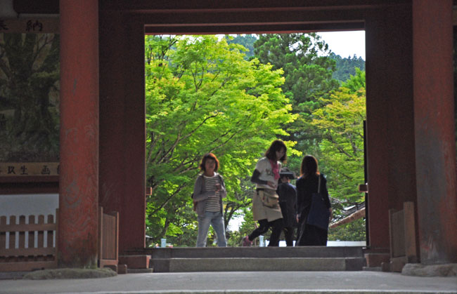 門2
