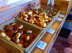 焼き立てパン
