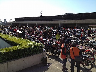 オーバルクラシックバイクミーティング.jpg