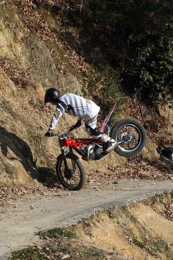 ジャックナイフターン-04♪