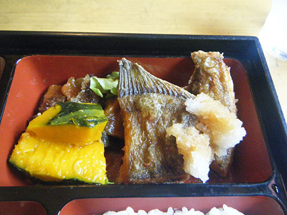 アメリカンステーションの「カレイのから揚げ♪