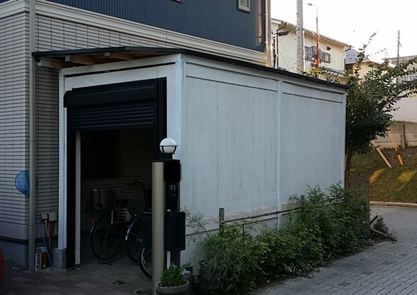自転車置き場201409204
