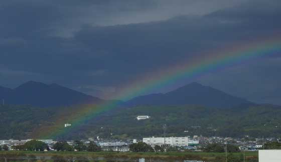 雨の合間に虹2.jpg