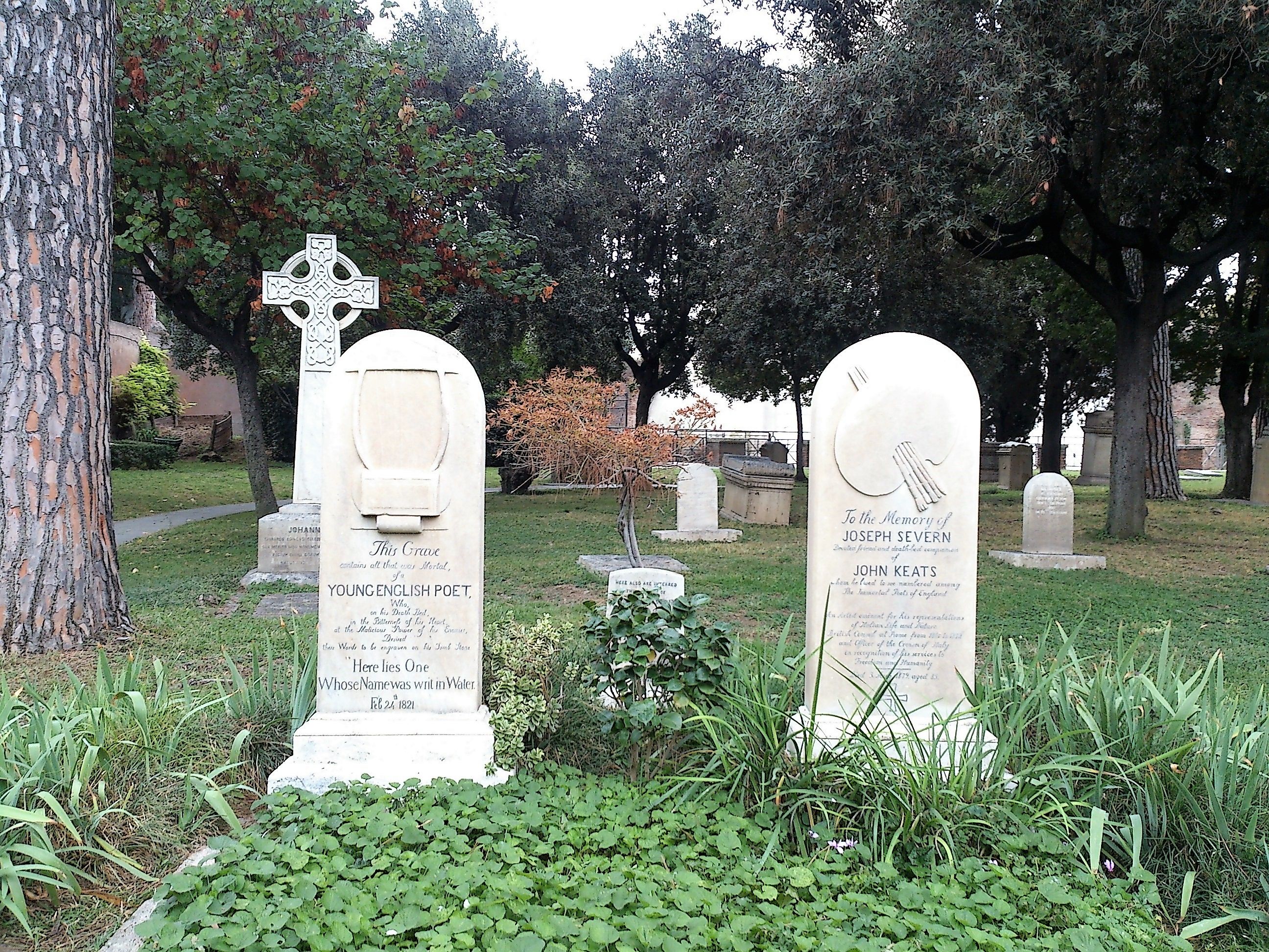 ローマピラミッドの麓に ゆりんいたりあ日記 楽天ブログ