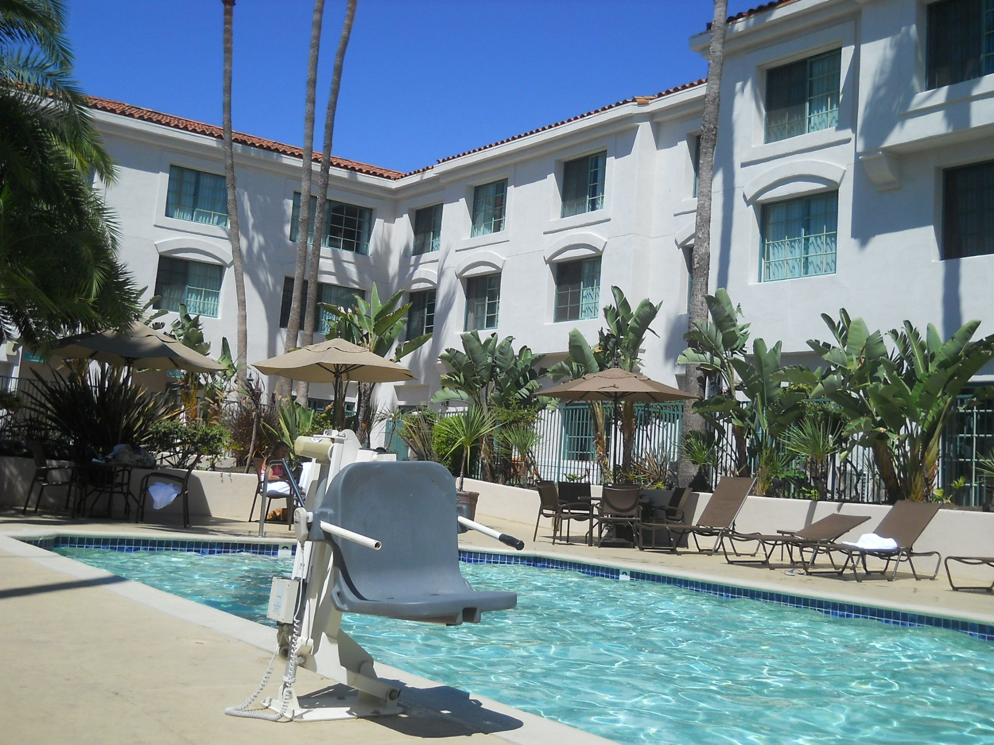 ヒルトン サンペドロ ポート オフ ロサンゼルス ホテルのプール ラスベガス ロサンゼルスの旅 楽天ブログ
