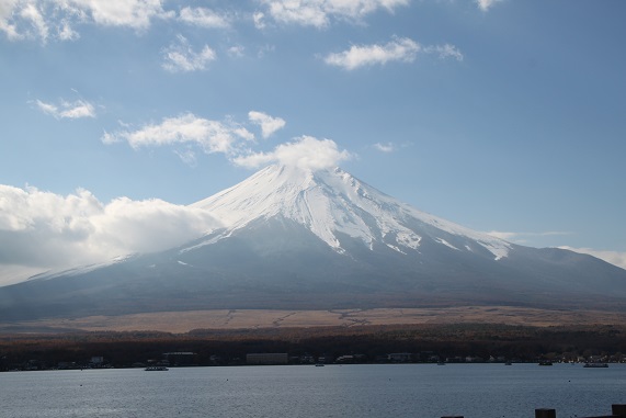 山中湖からの富士さん.JPG