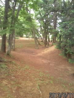 比高二重土塁の上３