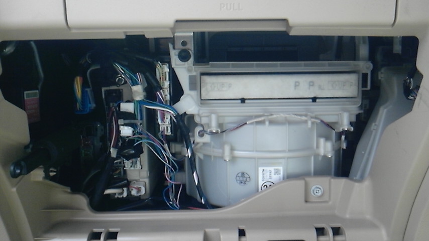 アル　エアコンフィルター交換前