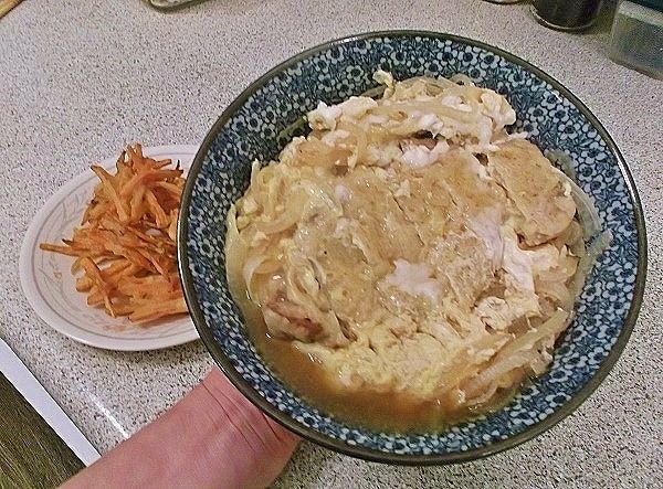 Qちゃんのカツ丼 アーモンドミルクチョコレート 結婚25年アメリカ人夫婦の会話 晩ご飯フォト日記 楽天ブログ