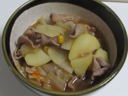 豚もつ肉じゃが